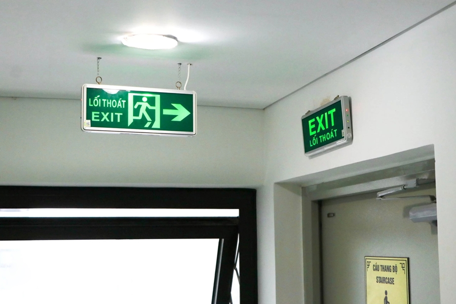 exit-2.jpg