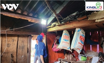 ĐÈN LED KINGLED: TRAO YÊU THƯƠNG SOI SÁNG BẢN LÀNG NƠI BIÊN GIỚI