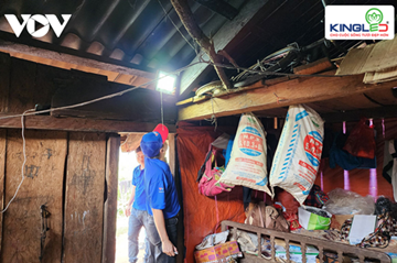 ĐÈN LED KINGLED: TRAO YÊU THƯƠNG SOI SÁNG BẢN LÀNG NƠI BIÊN GIỚI